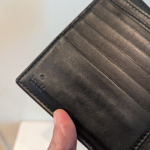 Gucci Black and Beige Wallet - Picture 8 of 12